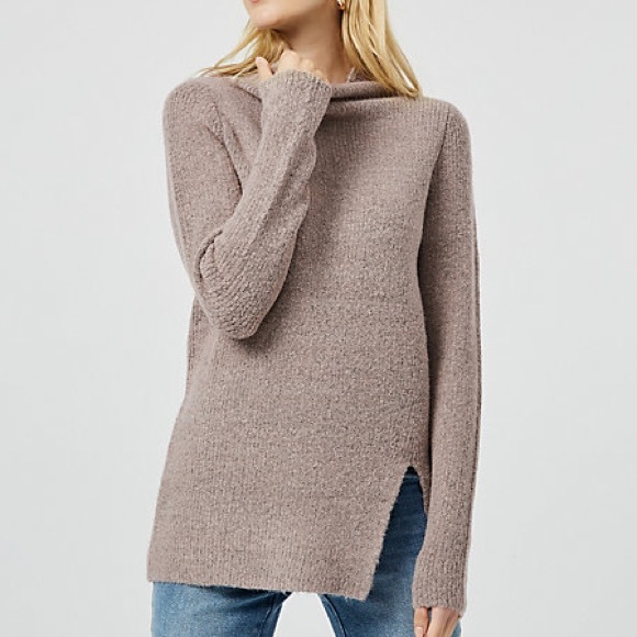 le chateau Sweaters - NWT Le Chateau Funnel Neck Tunic Sweater
